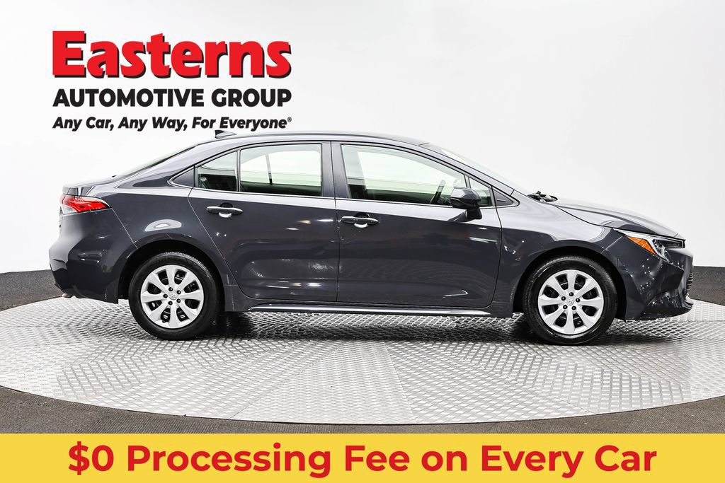 Used 2023 Toyota Corolla LE FWD image 4