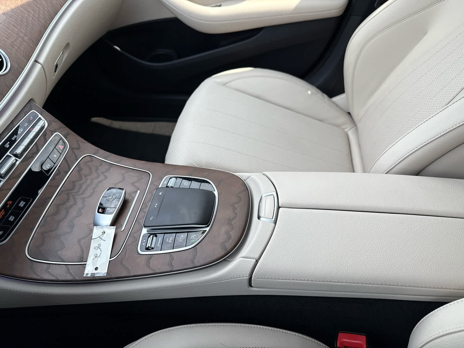Used 2023 Mercedes-Benz E 350 4MATIC Sedan image 20