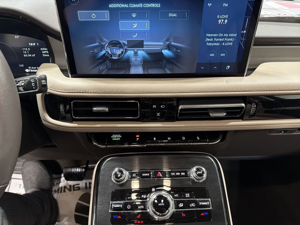 Used 2023 Lincoln Nautilus AWD w/ Premium Package image 17