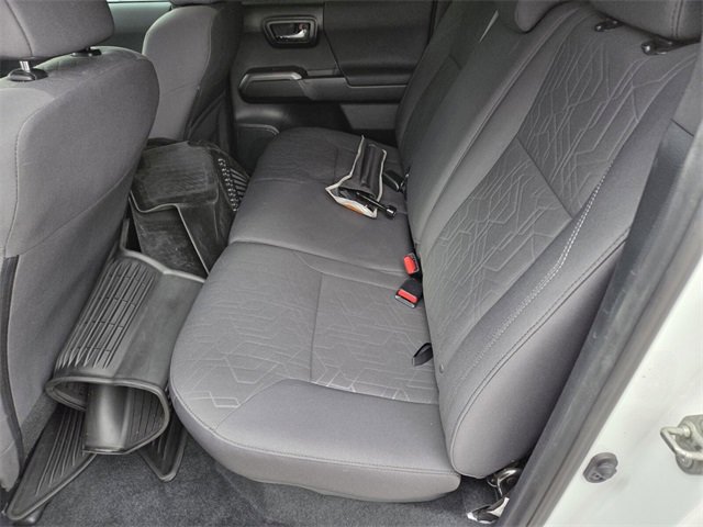 Used 2019 Toyota Tacoma TRD Off-Road image 11