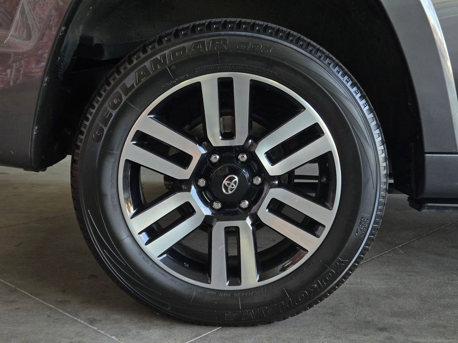 Used 2022 Toyota 4Runner Limited image 5