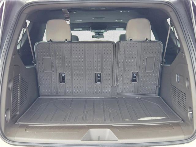 New 2026 Chevrolet Suburban LS image 9