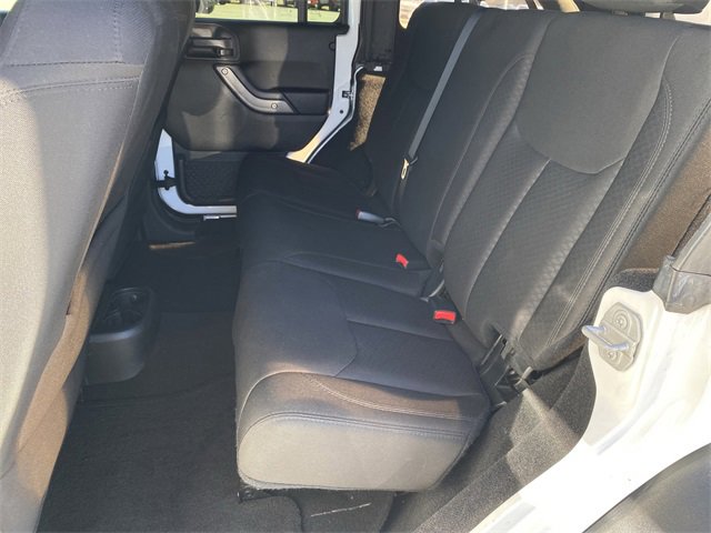 Used 2018 Jeep Wrangler Unlimited Sport S image 32