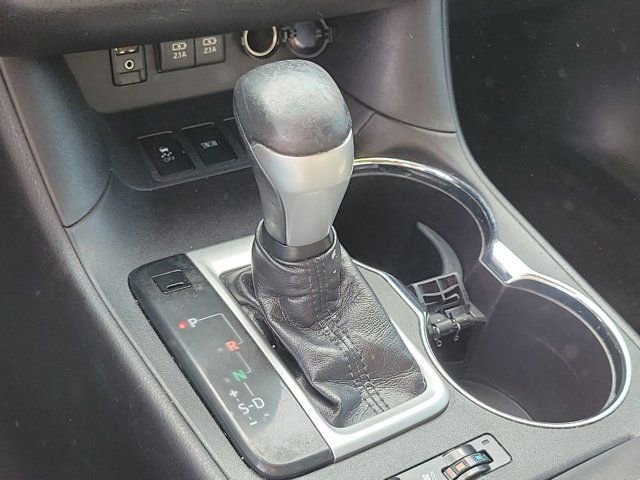 Used 2018 Toyota Highlander Limited image 25
