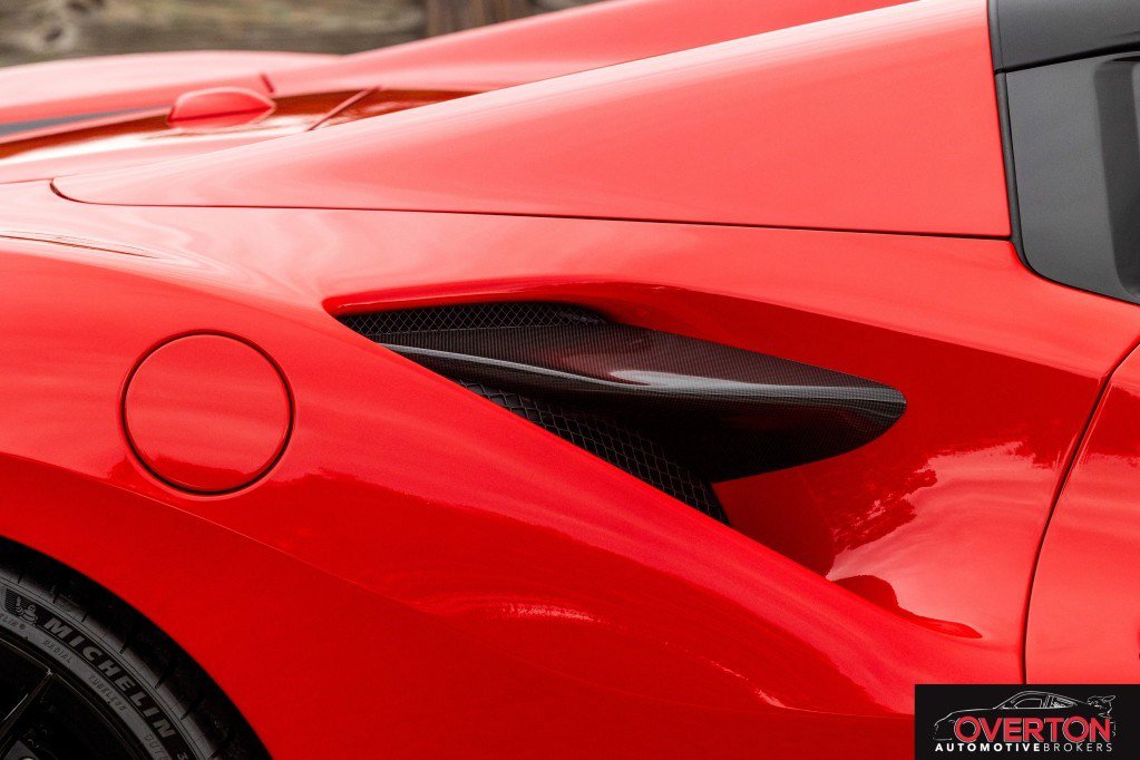 Used 2022 Ferrari F8 Tributo image 60