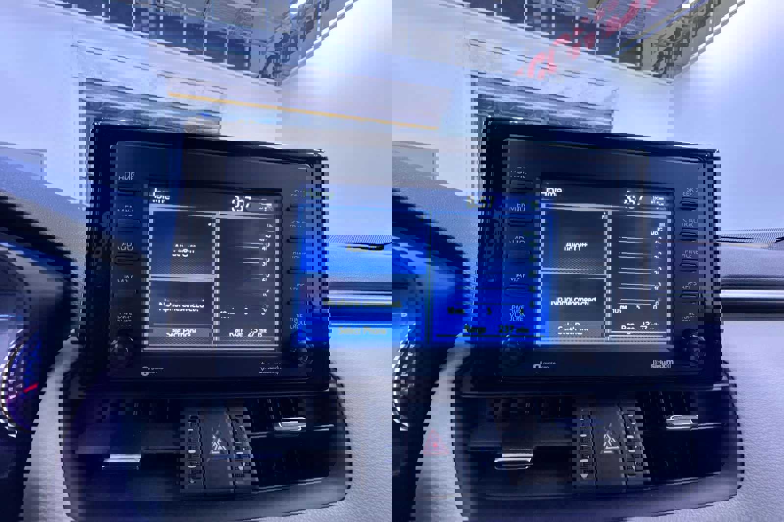 Used 2020 Toyota RAV4 XLE Premium image 22