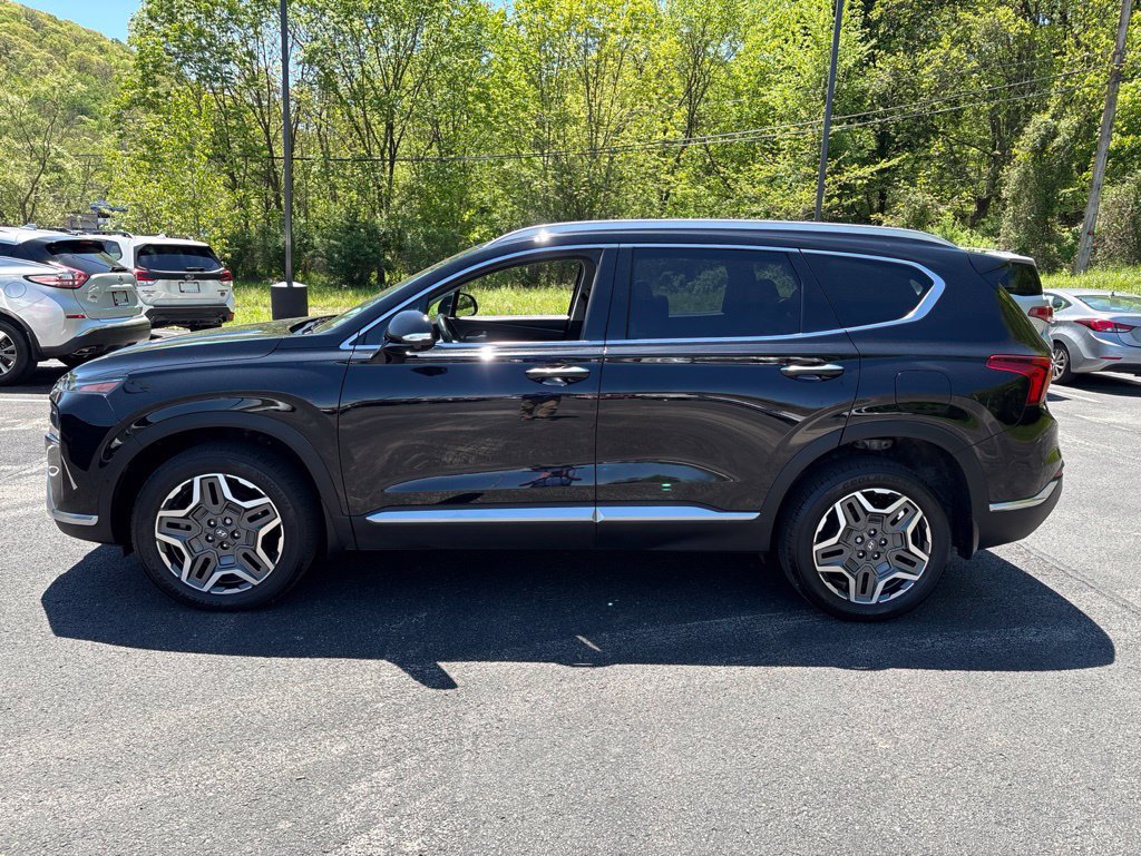 Used 2022 Hyundai Santa Fe Limited AWD/4WD image 2
