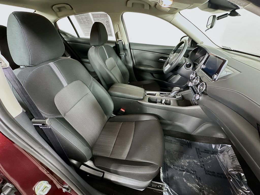 Certified 2025 Nissan Sentra SV image 34