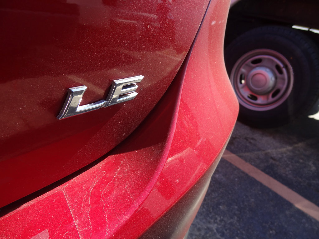 Used 2023 Toyota Camry LE FWD image 5