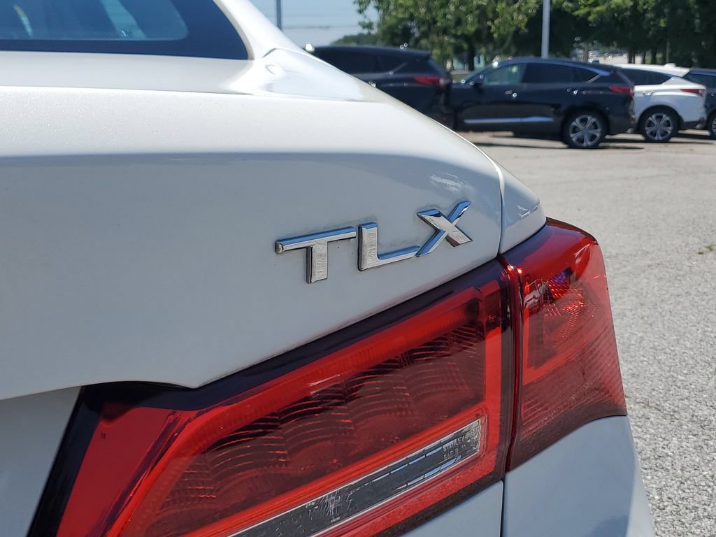Certified 2018 Acura TLX FWD image 8