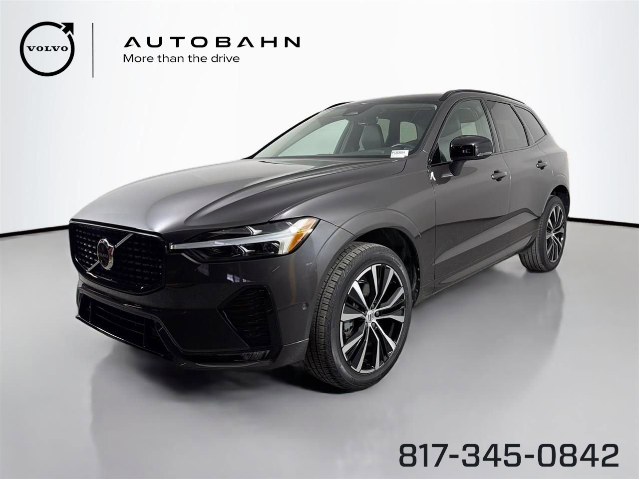 Certified 2023 Volvo XC60 B5 Plus FWD image 1