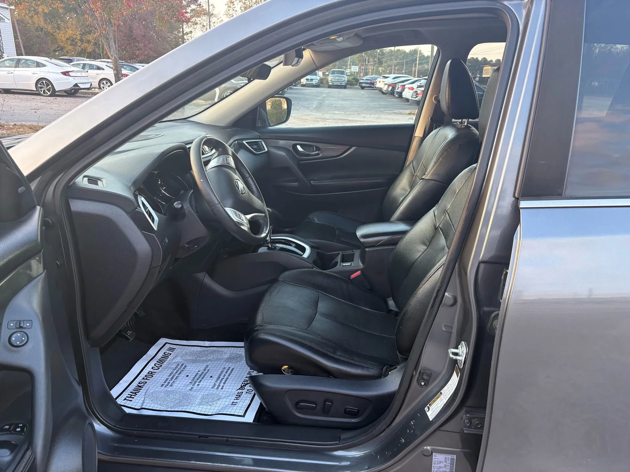 Used 2016 Nissan Rogue SL w/ SL Premium Package AWD/4WD image 2