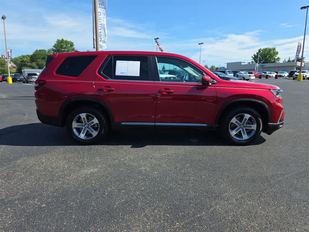 Certified 2025 Honda Pilot EX-L image 2