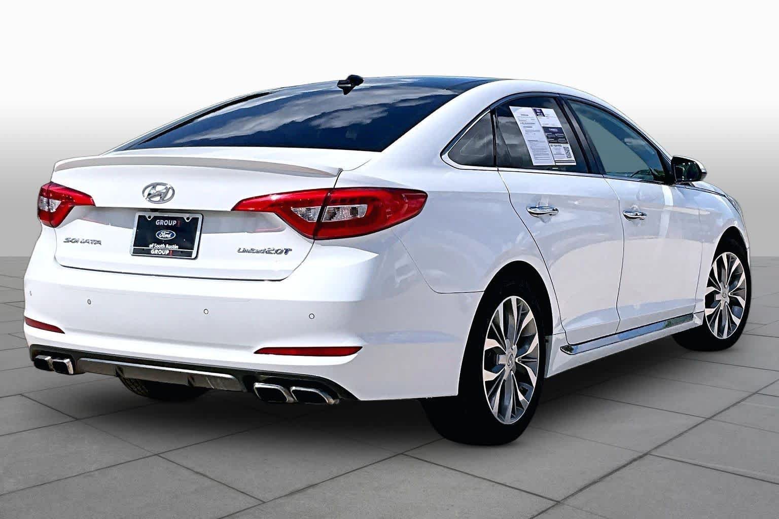 Used 2017 Hyundai Sonata Limited 2.0T FWD image 12