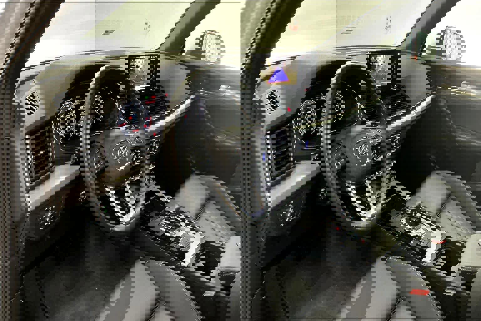 Used 2025 Audi Q5 2.0T Premium w/ Convenience Plus Package image 16