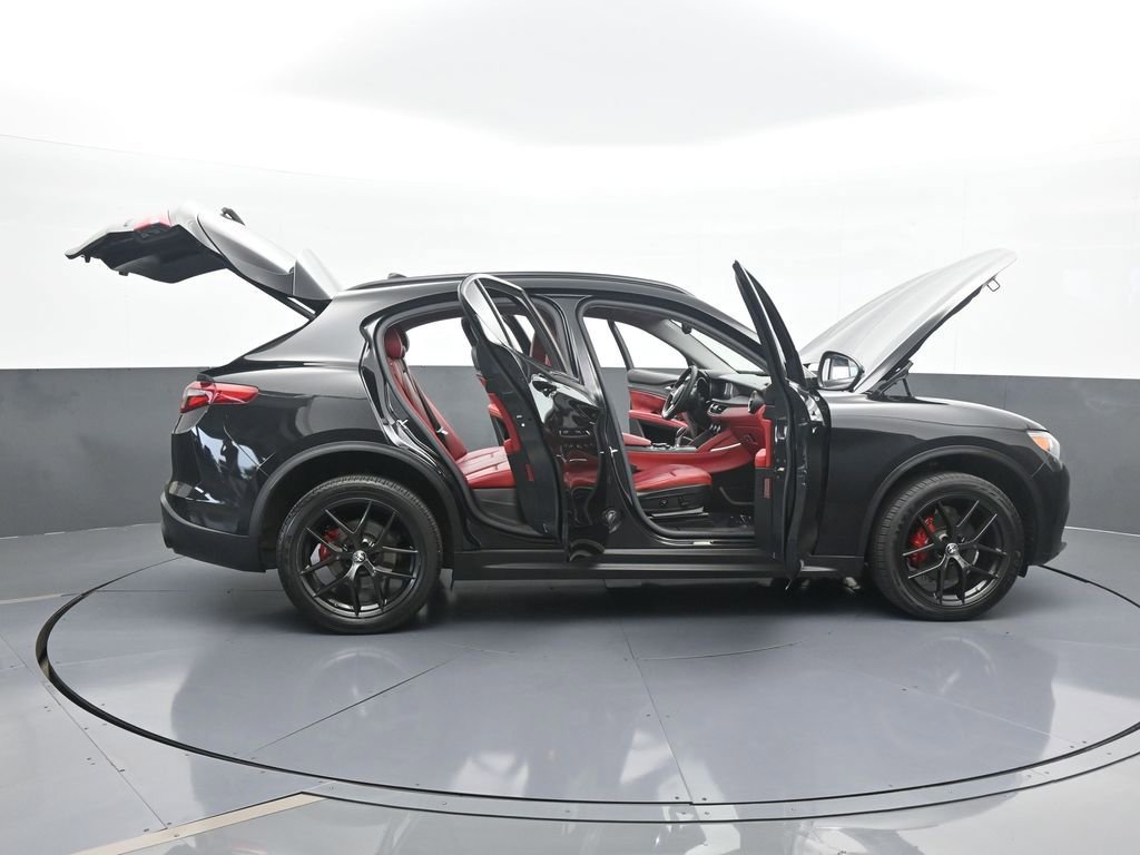 Used 2019 Alfa Romeo Stelvio w/ Nero Edizione image 72