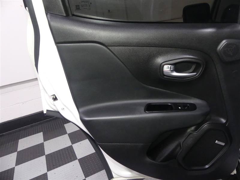 Used 2020 Jeep Renegade Trailhawk w/ Premium Leather Group AWD/4WD image 24