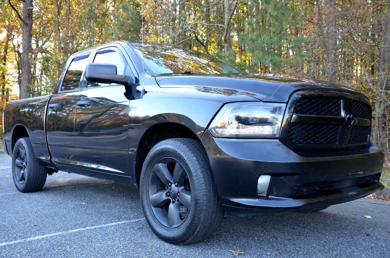 Used 2015 RAM 1500 Express w/ Black Ram 1500 Express Group image 5
