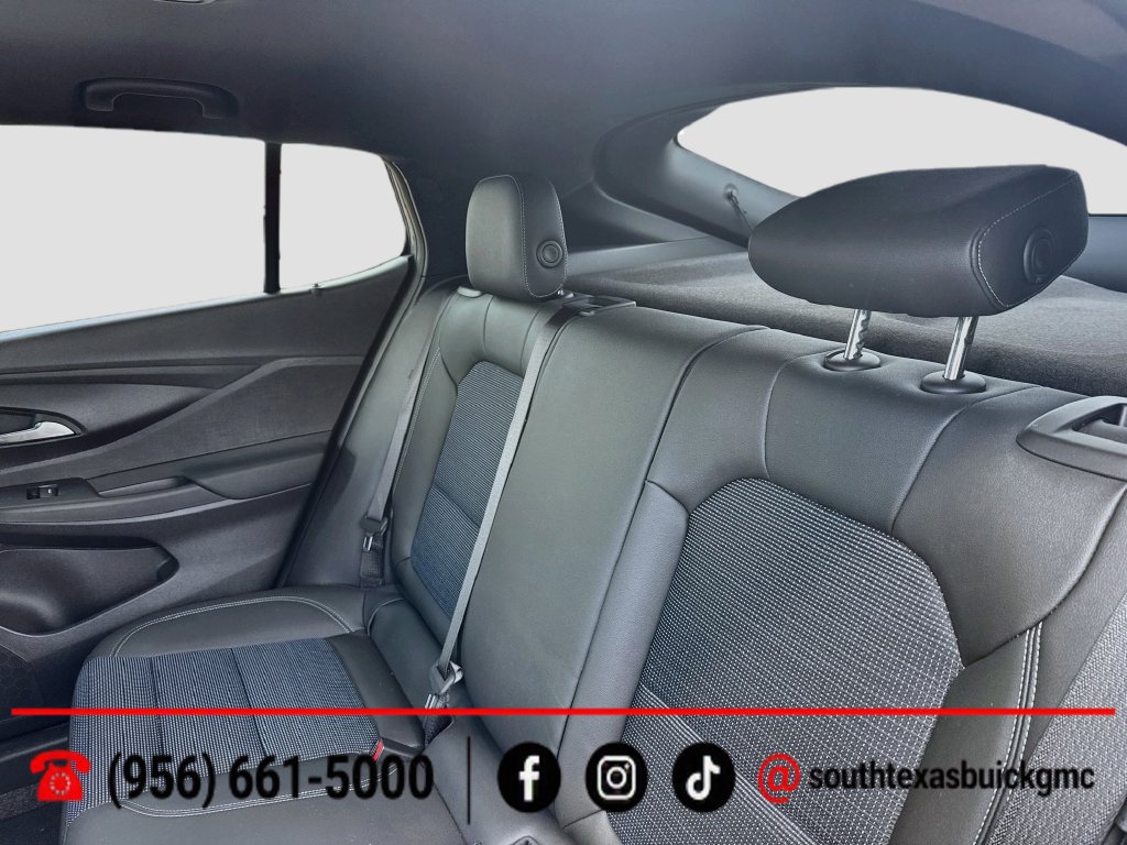 Used 2026 Buick Envista Sport Touring w/ Convenience II Package FWD image 23