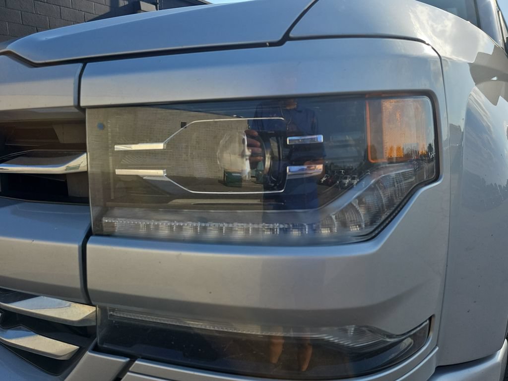 Used 2018 Chevrolet Silverado 1500 LTZ Z71 w/ LTZ Plus Package AWD/4WD image 35