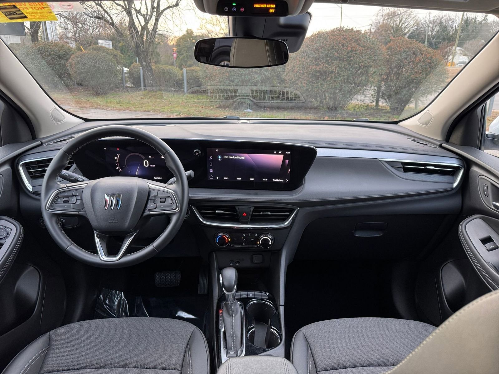 Used 2025 Buick Encore GX Preferred image 28