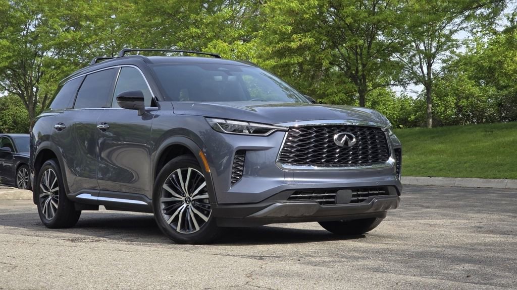 Certified 2025 INFINITI QX60 Autograph w/ Cargo Package AWD/4WD image 2