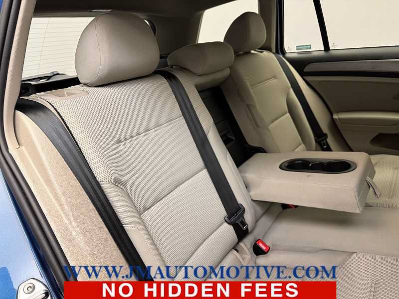 Used 2017 Volkswagen Golf S AWD/4WD image 18