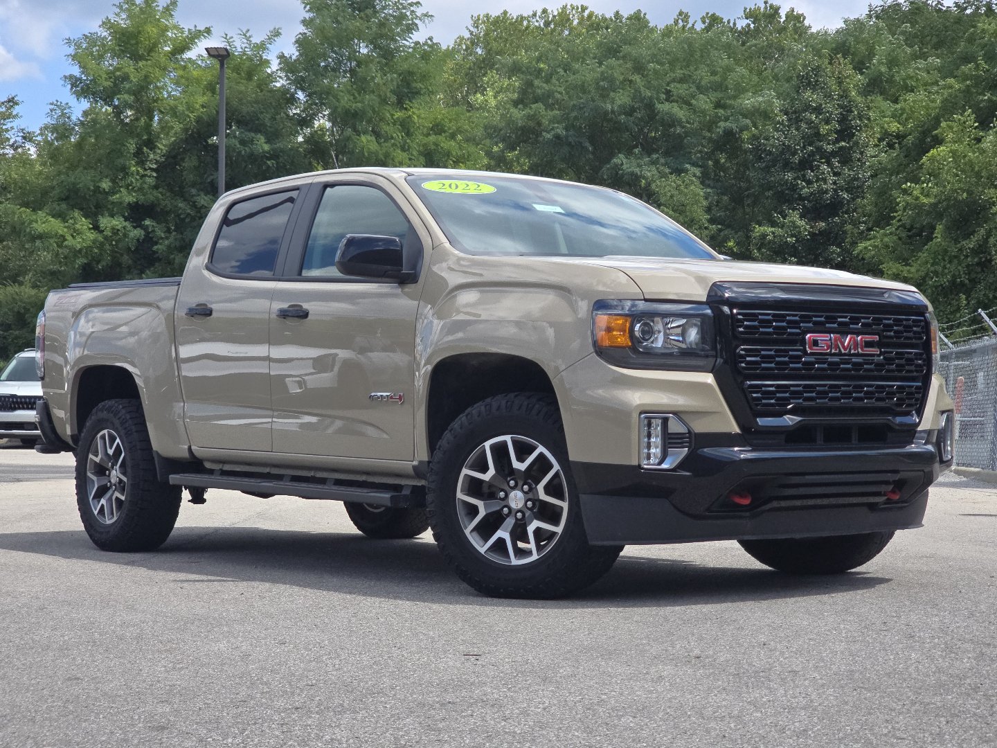Used 2022 GMC Canyon AT4 w/ Trailering Package AWD/4WD image 1