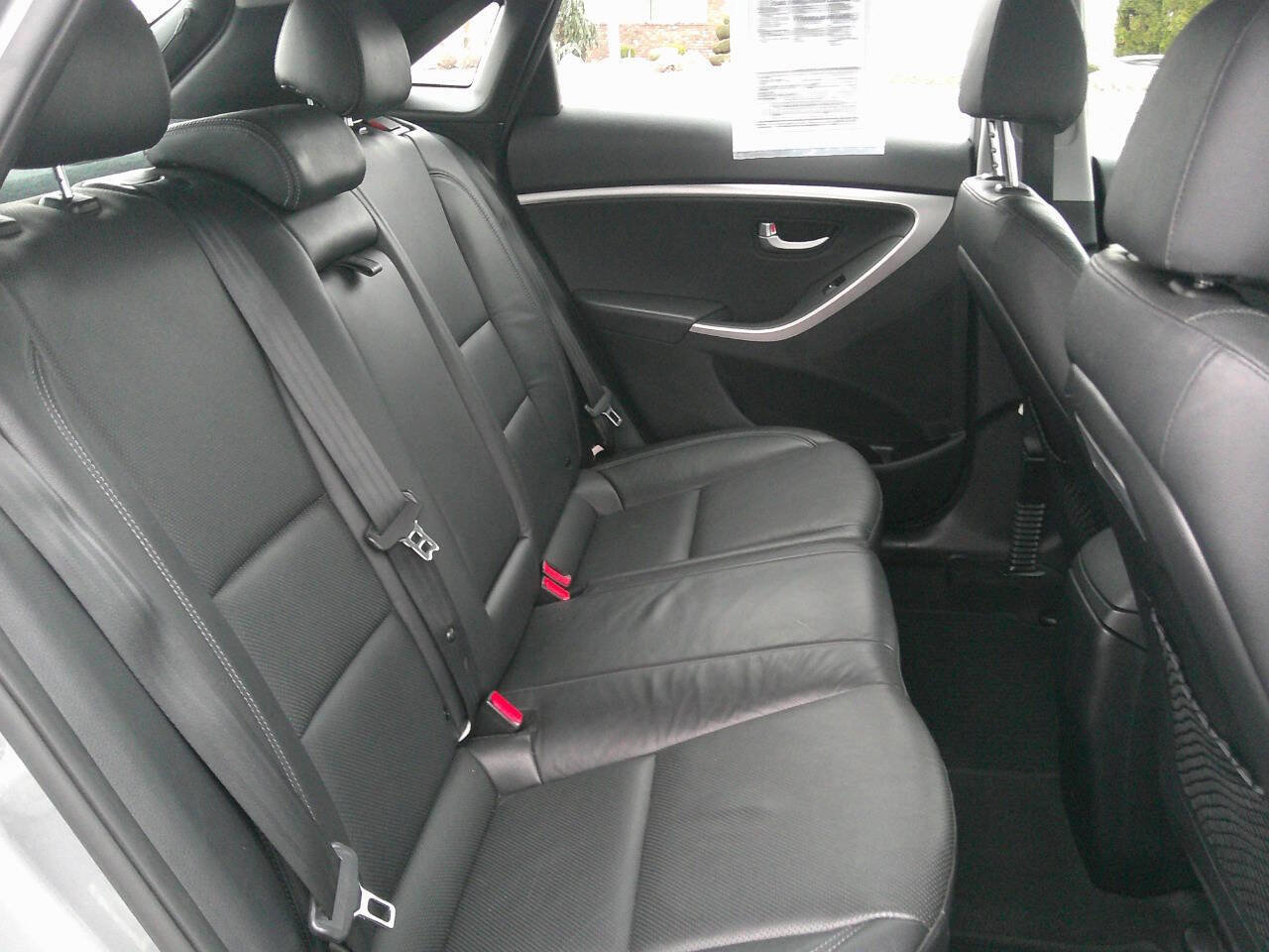 Used 2014 Hyundai Elantra GT w/ Option Group 02 image 15