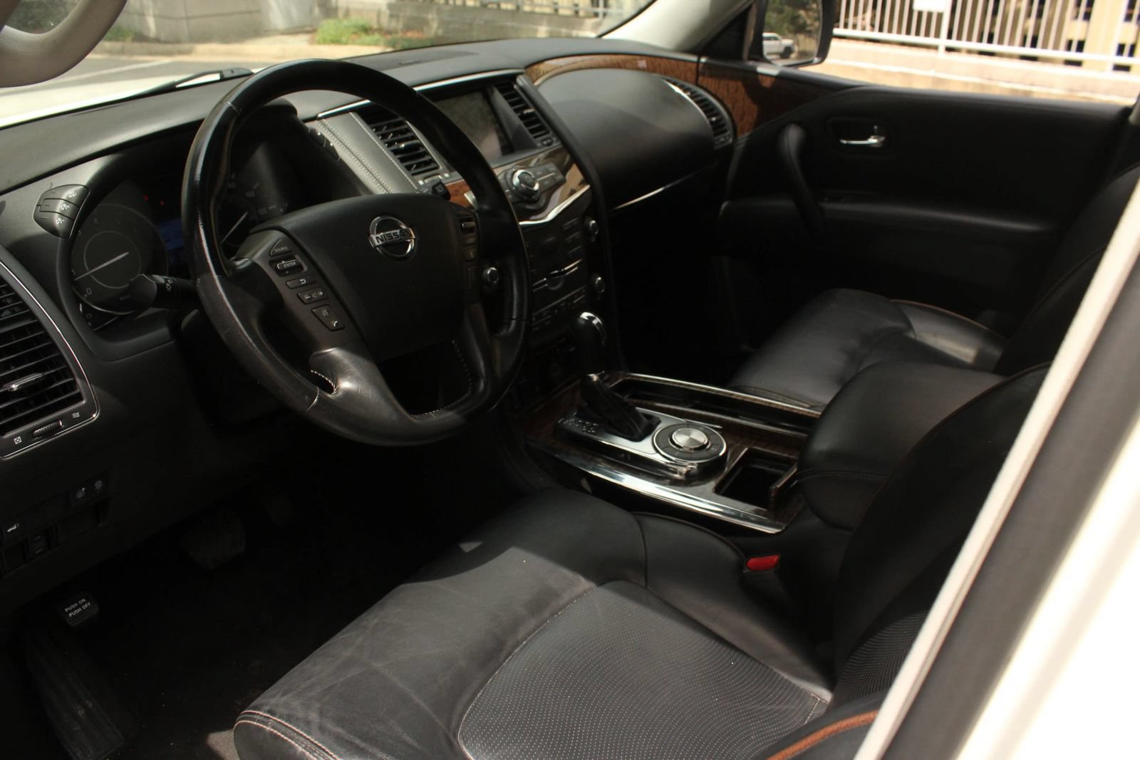 Used 2020 Nissan Armada SL w/ Premium Package RWD image 12