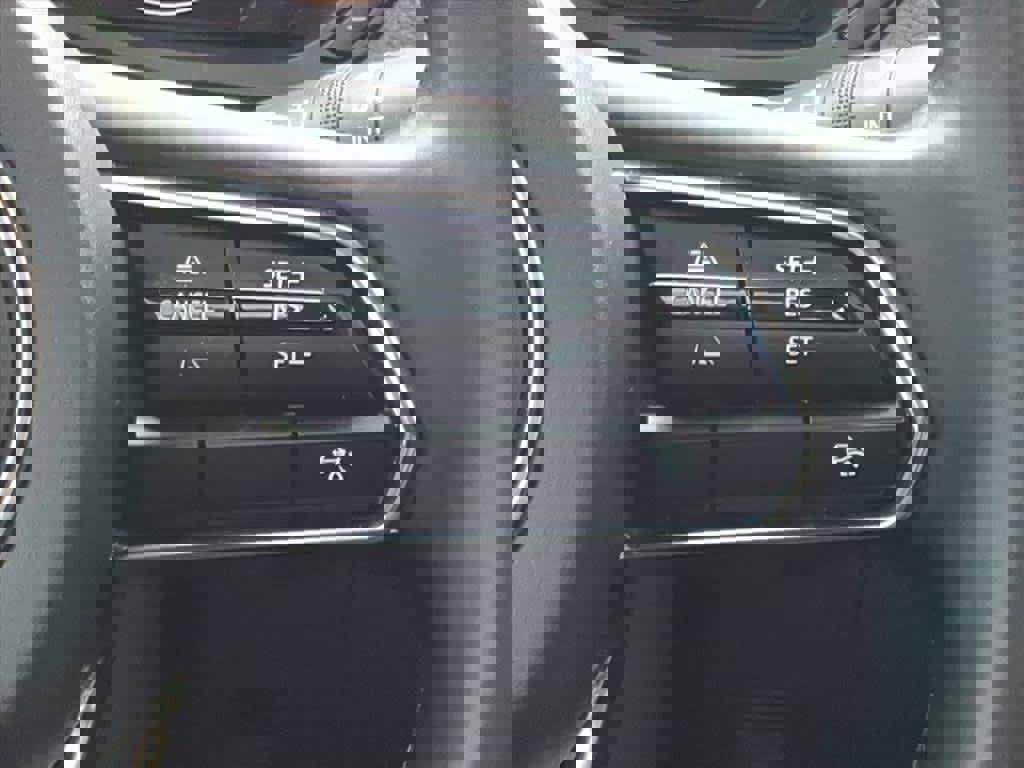 Used 2024 MAZDA CX-90 Plug-In Hybrid w/ Premium Pkg image 10