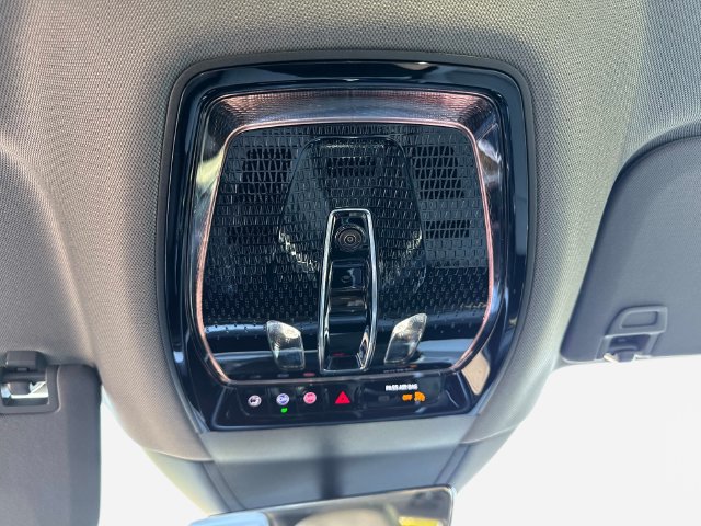 Certified 2026 Cadillac Escalade IQL Sport 1 w/ LPO, Floor Liner Package AWD/4WD image 21