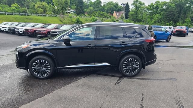 Used 2025 Nissan Rogue Platinum AWD/4WD image 2