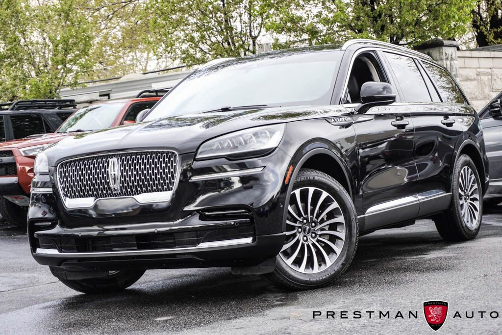Used 2023 Lincoln Aviator Reserve w/ Equipment Group 201A image 18