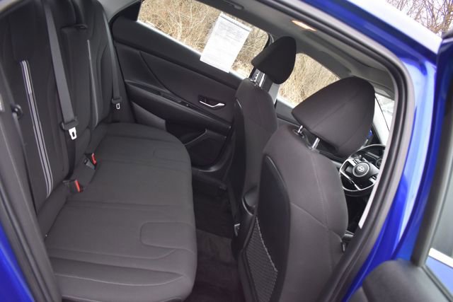Used 2025 Hyundai Elantra SEL image 14