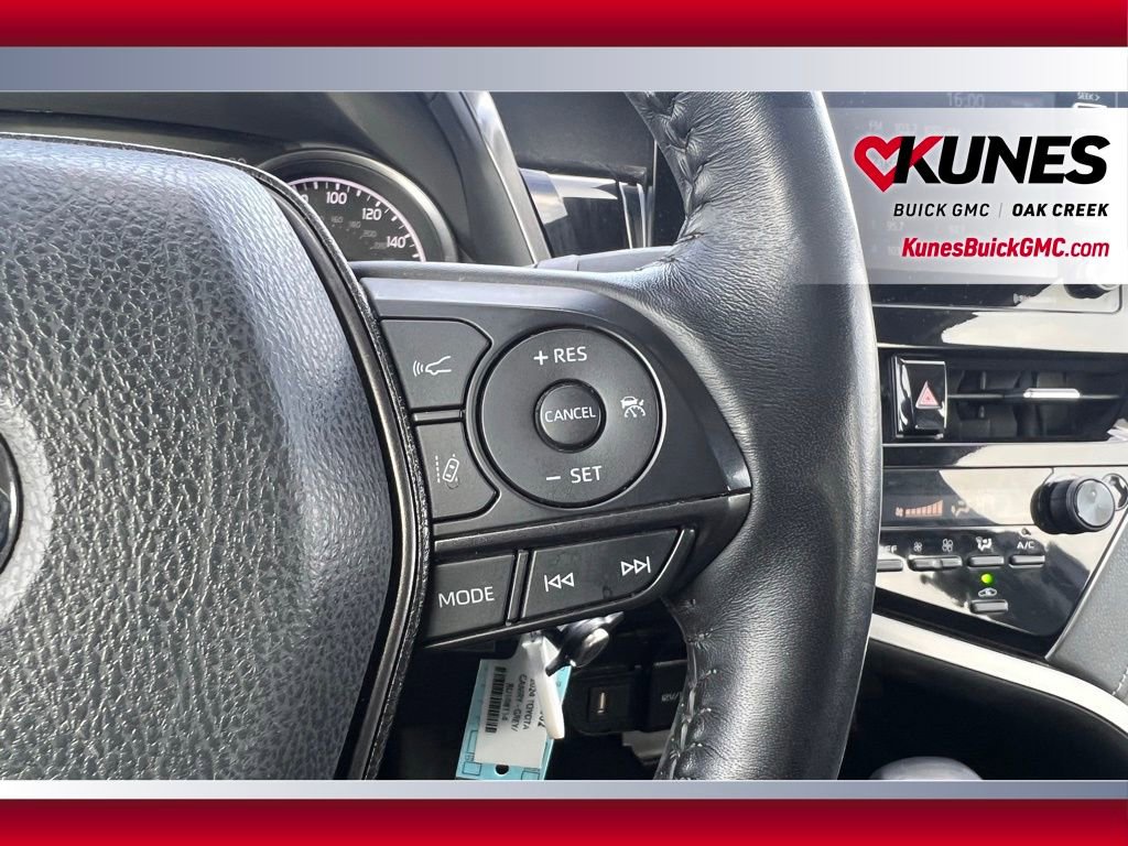 Used 2024 Toyota Camry SE image 14