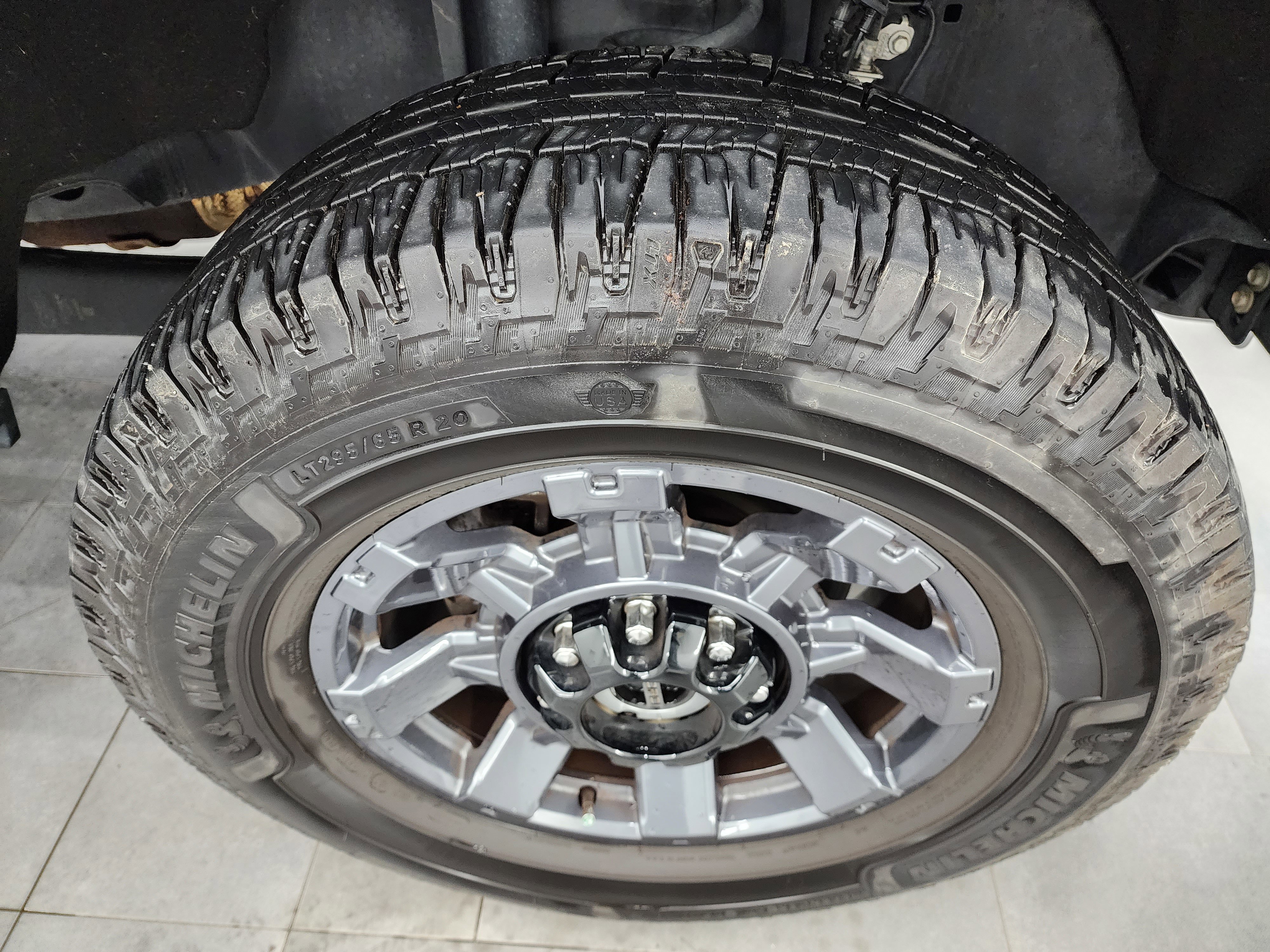 Used 2023 Ford F250 XLT w/ XLT Premium Package image 3