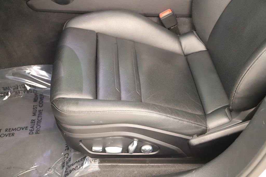 Used 2018 Porsche Panamera 4 image 24