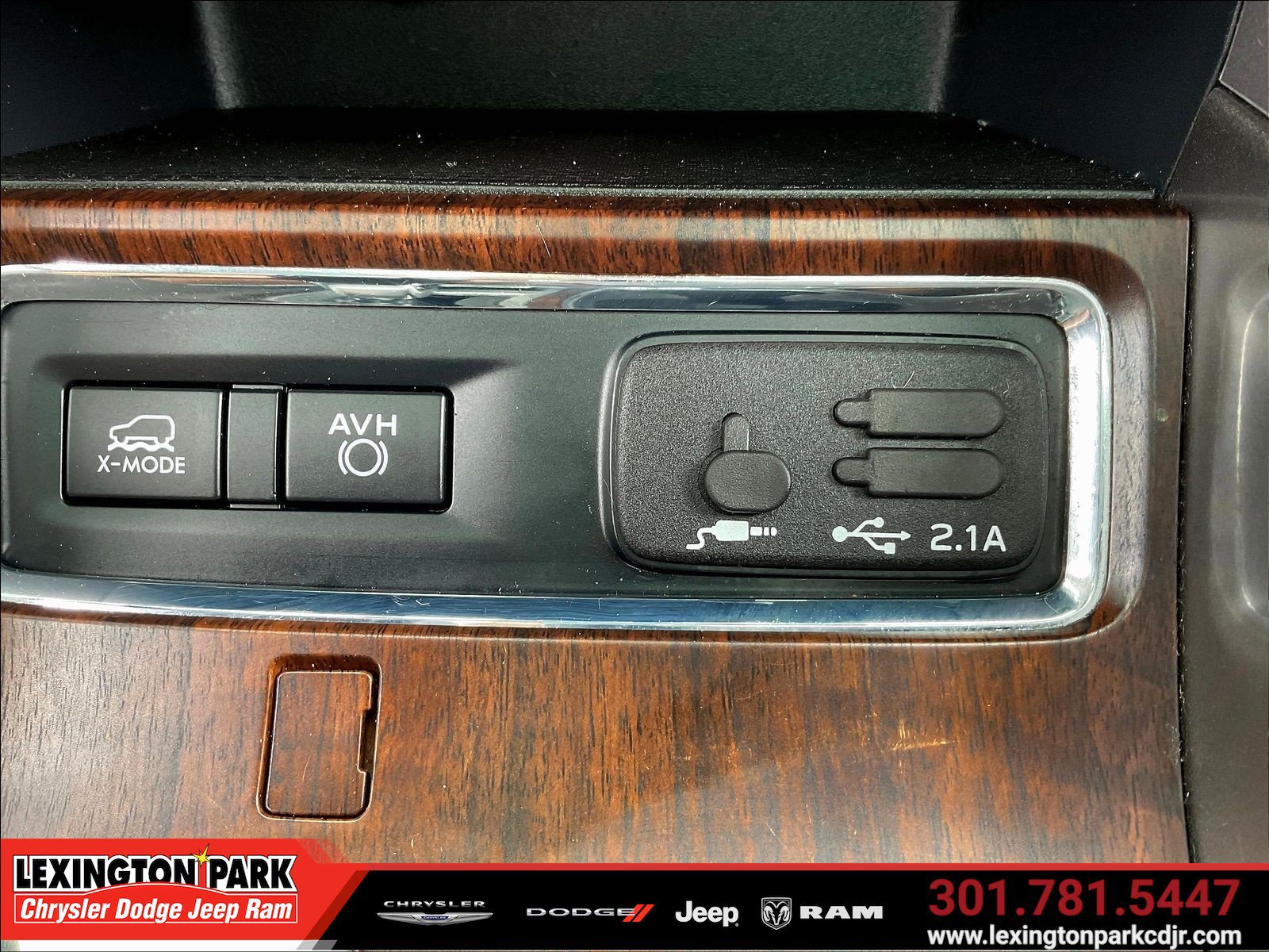 Used 2019 Subaru Ascent Touring AWD/4WD image 15