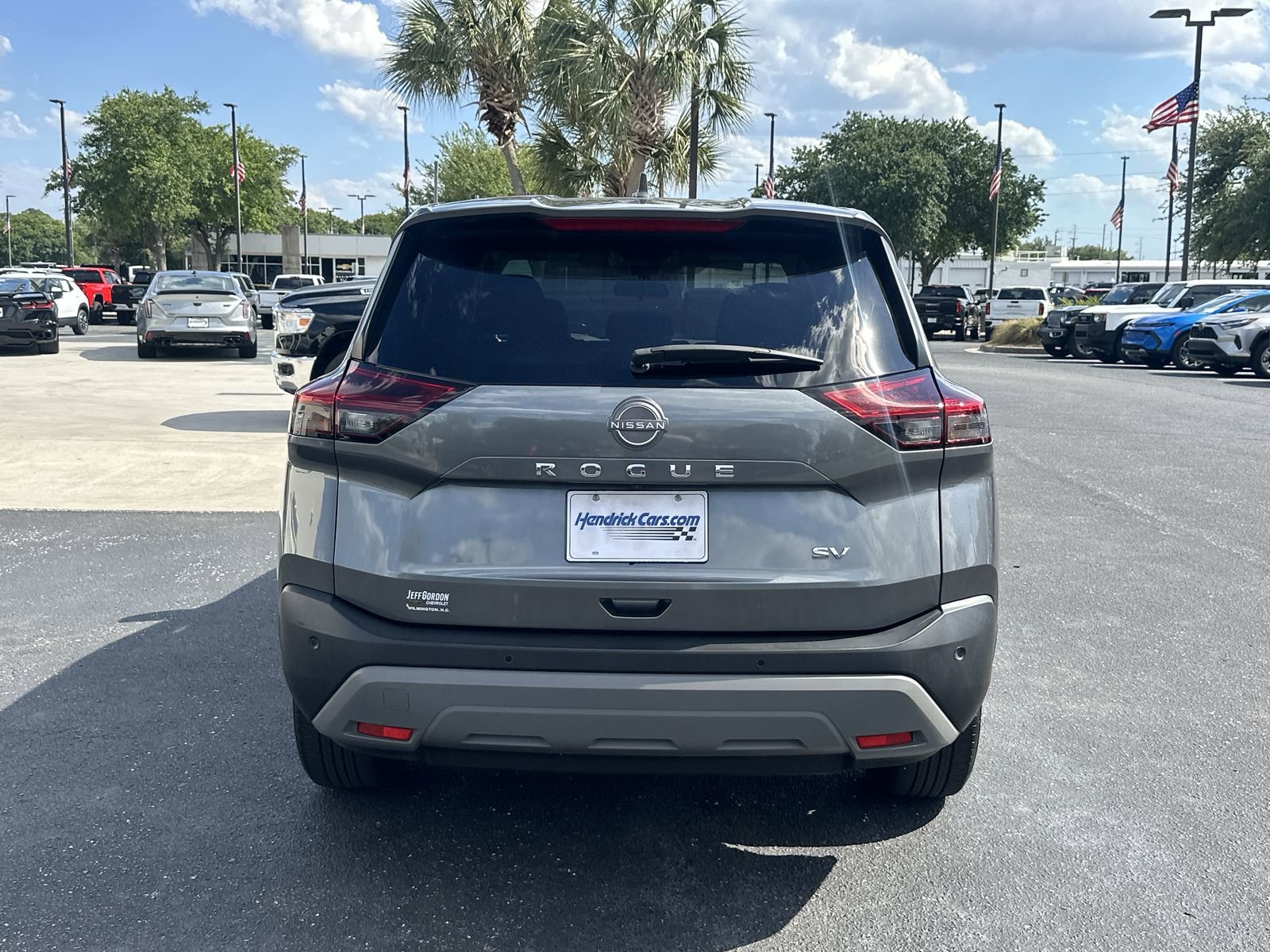 Used 2023 Nissan Rogue SV FWD image 8