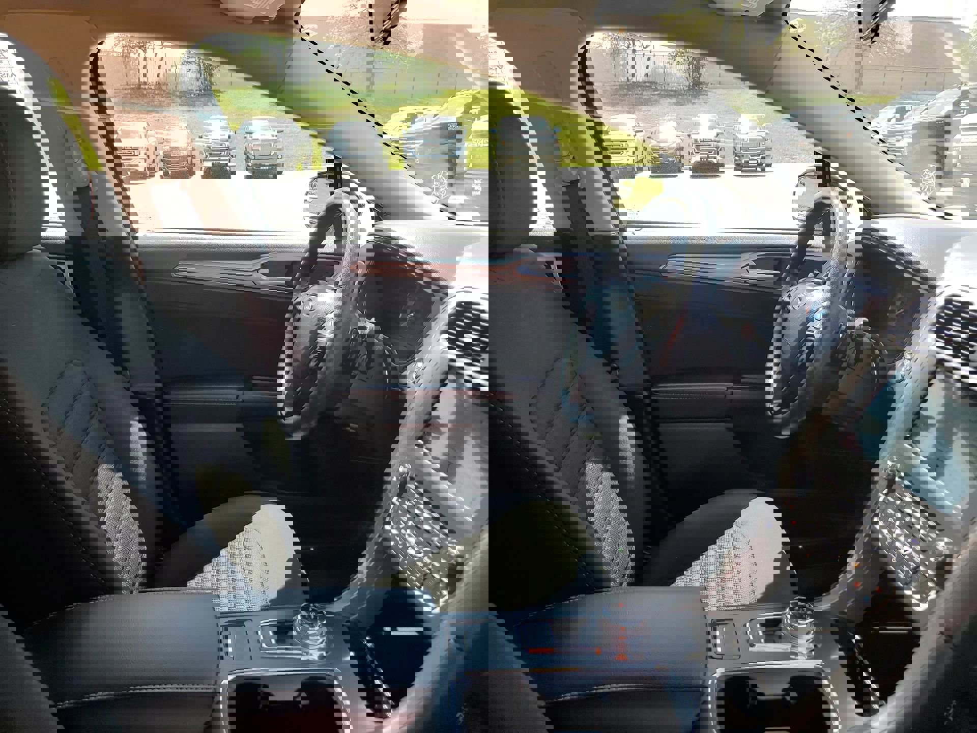 Used 2018 Ford Fusion SE w/ Fusion SE Technology Package FWD image 33