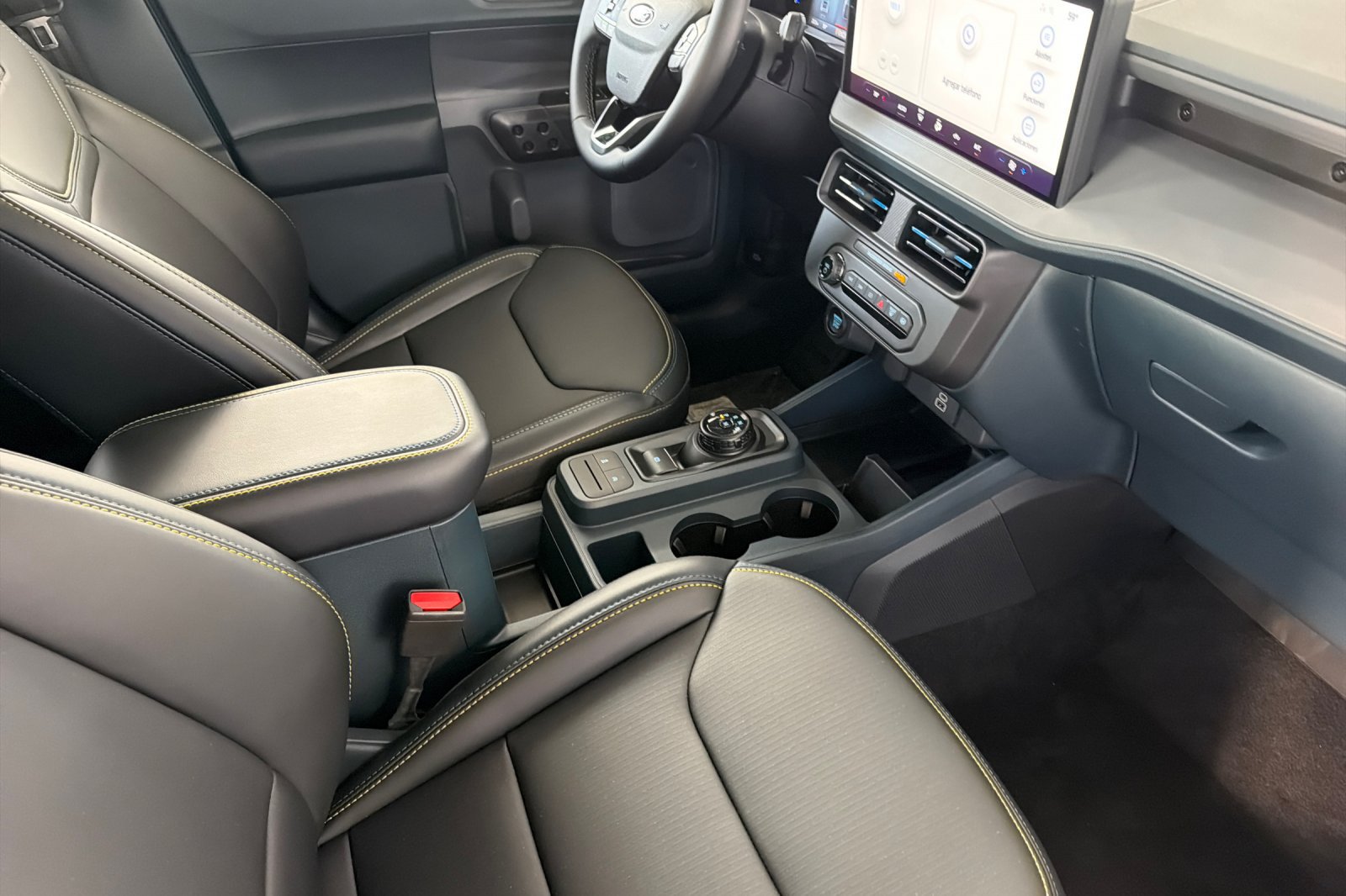 New 2026 Ford Maverick Lobo AWD/4WD image 16