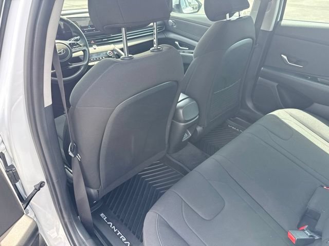 Used 2025 Hyundai Elantra SEL FWD image 20