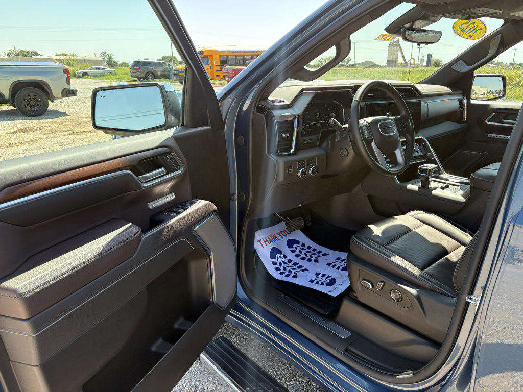 Used 2025 GMC Sierra 1500 Denali w/ Denali Reserve Package AWD/4WD image 22