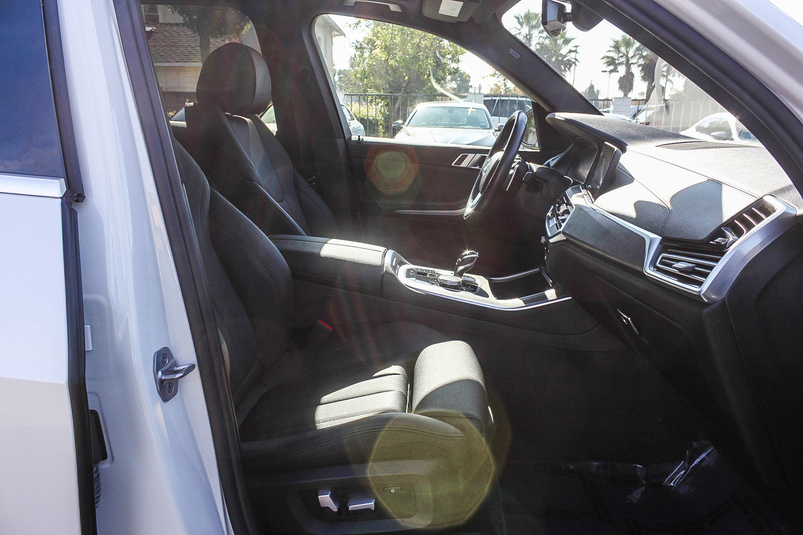 Used 2021 BMW X5 xDrive40i w/ Convenience Package image 16