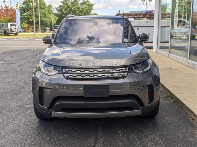 Used 2018 Land Rover Discovery HSE image 2
