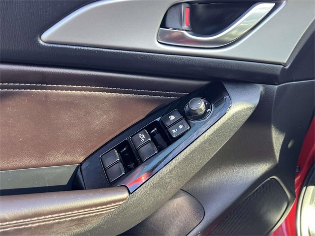 Used 2017 MAZDA MAZDA3 Touring image 19