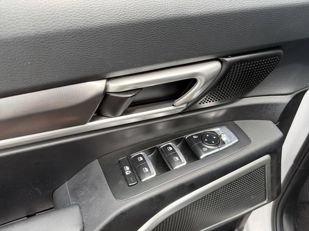 Certified 2023 Kia Telluride S AWD/4WD image 11