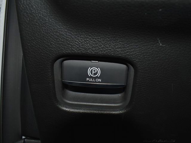 Used 2024 Jeep Grand Cherokee L Limited w/ Luxury Tech Group II image 18