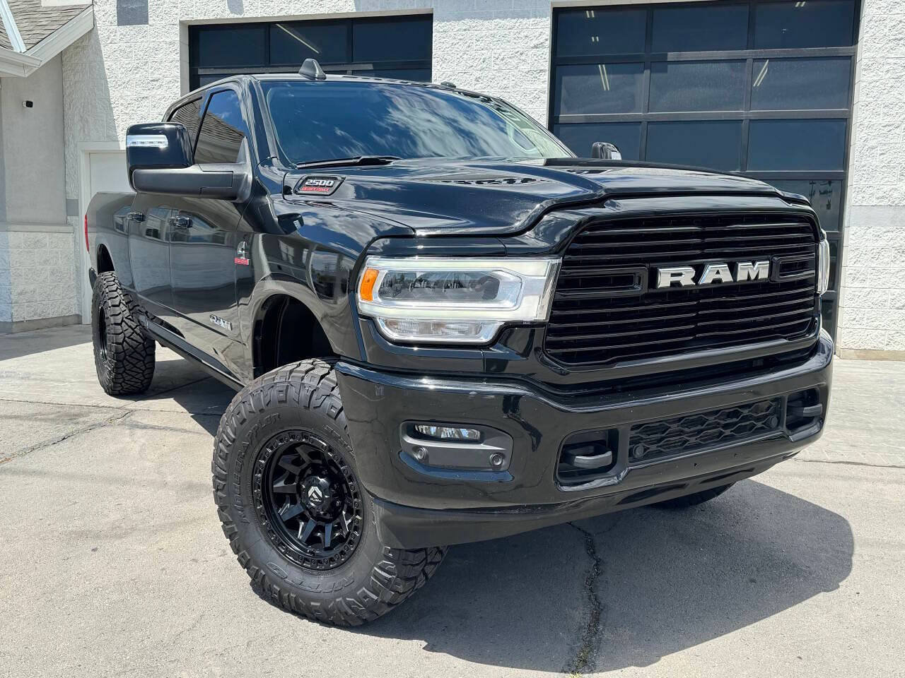 Used 2024 RAM 2500 Laramie w/ Safety Group AWD/4WD image 4